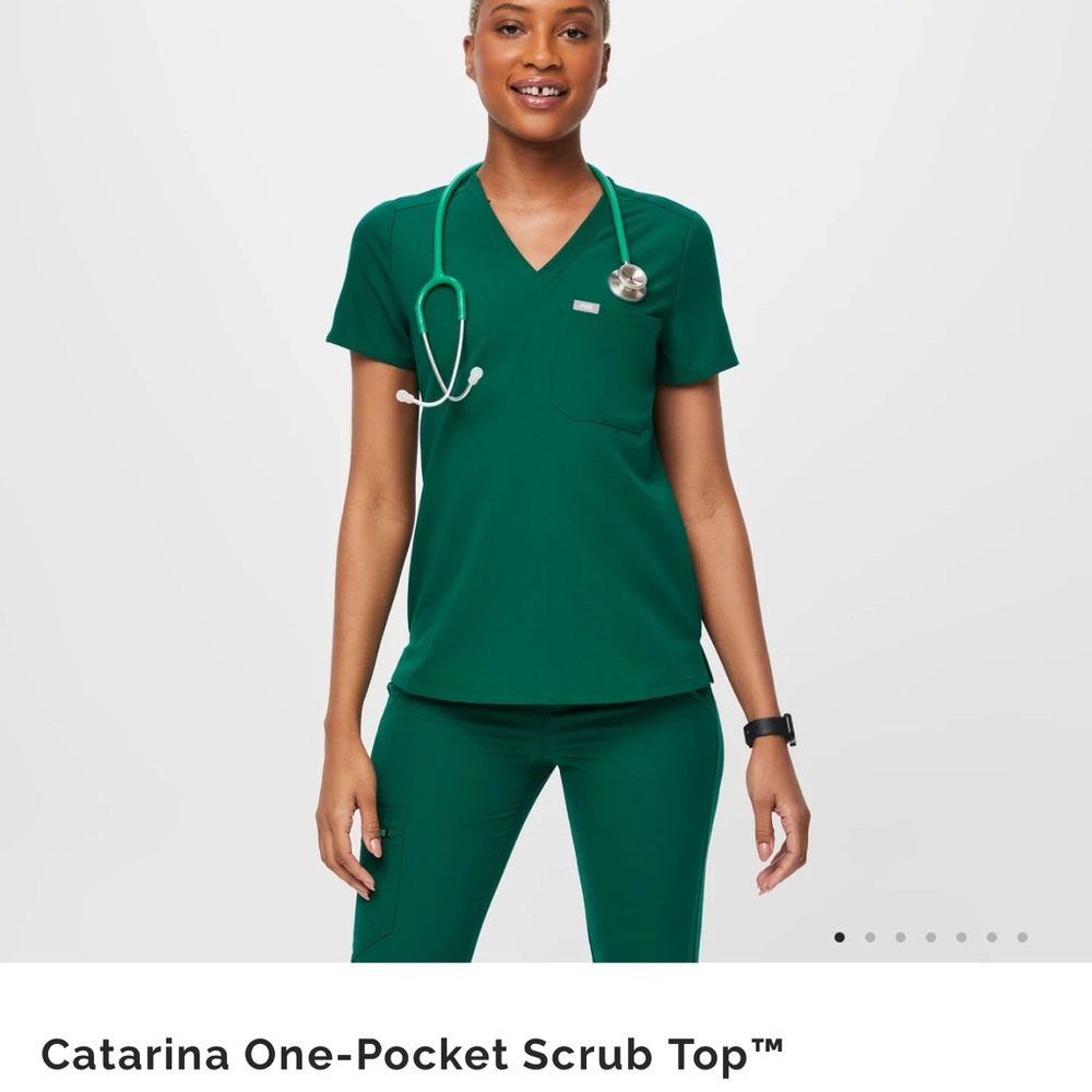 figs scrub top in forest green size xs